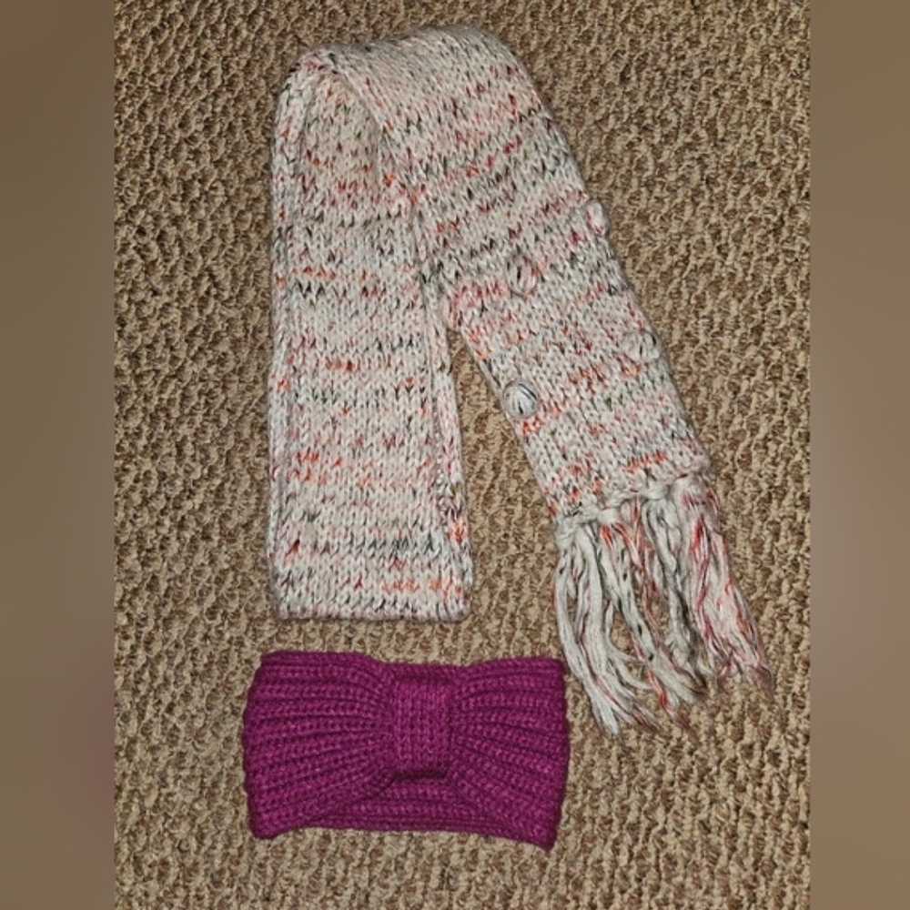 Assorted Winter Accessories Bundle - Picture 13 of 16